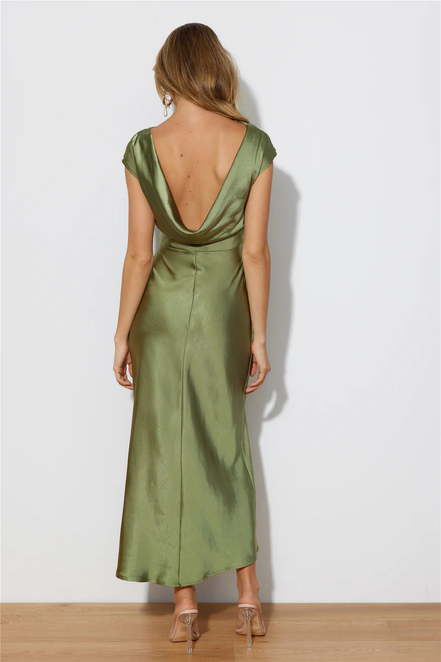 Vestido Sereia em Cetim com Ombro Único – Sexy, Elegante e Sofisticado