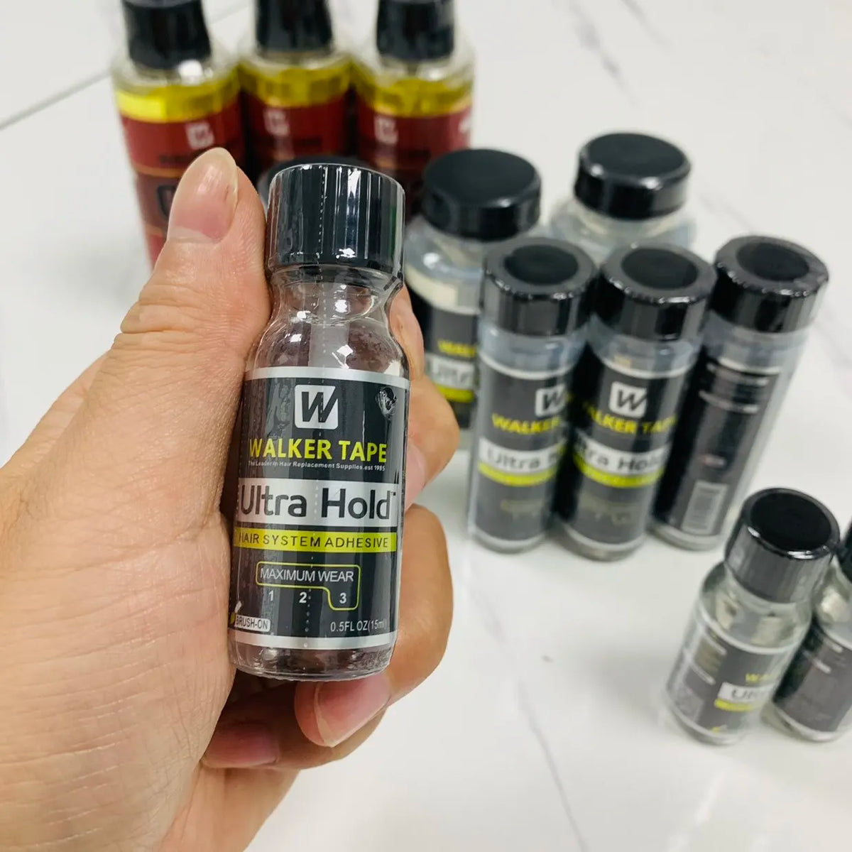 Cola Adesiva para Peruca de Renda – Fixador Transparente e Resistente à Água com Pincel Aplicador